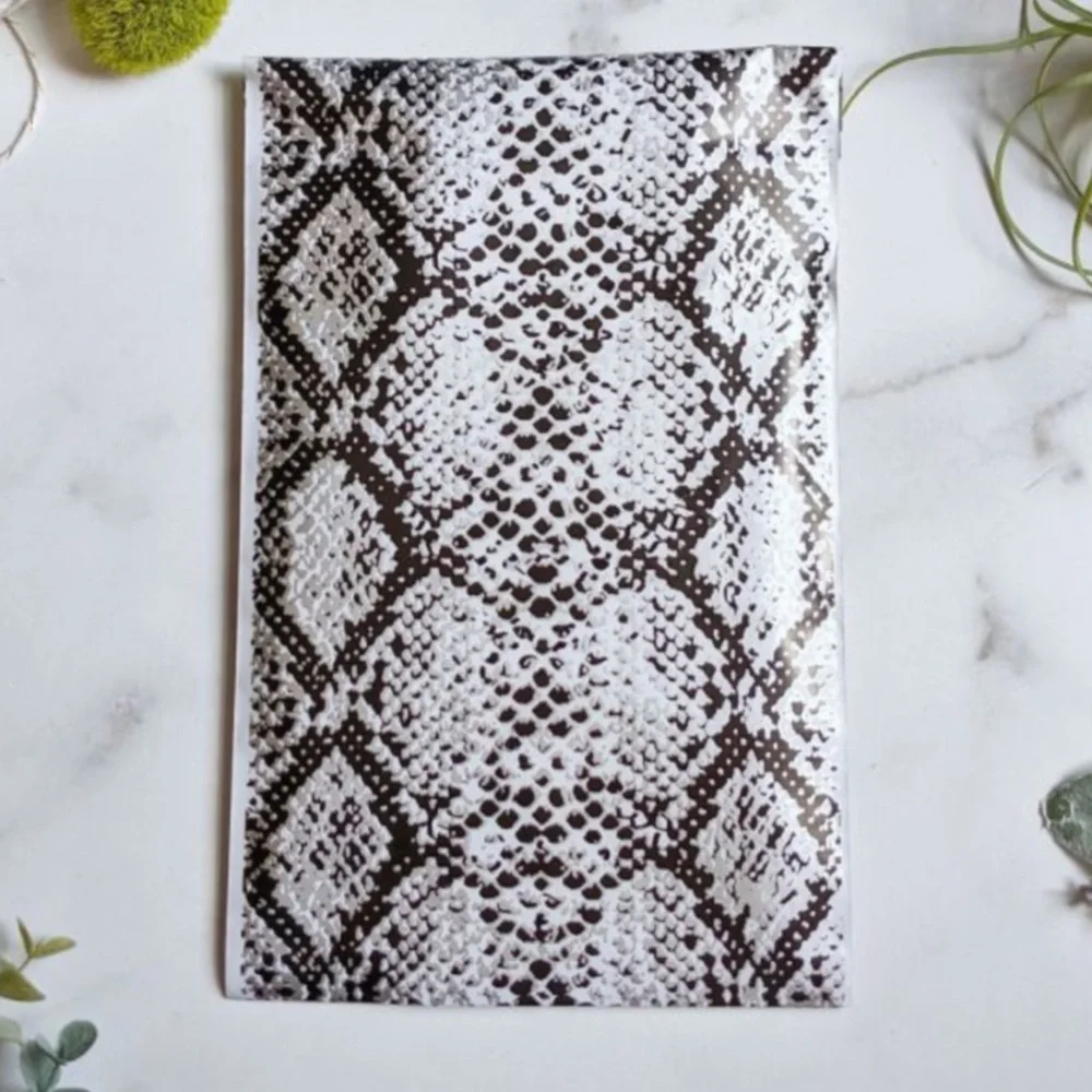 100 Count - 6x9 Snake Skin Polys